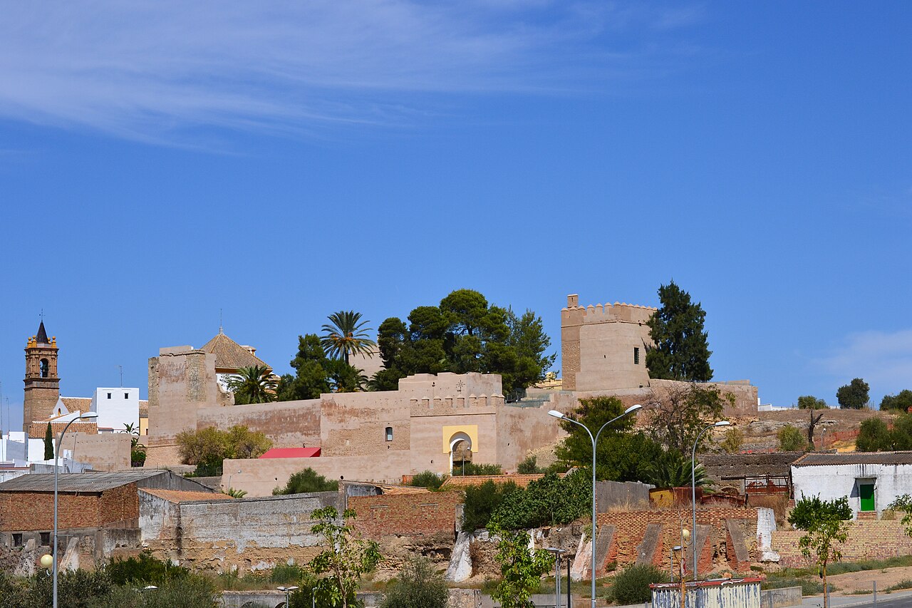 Castillo_de_Luna_(Mairena_del_Alcor)